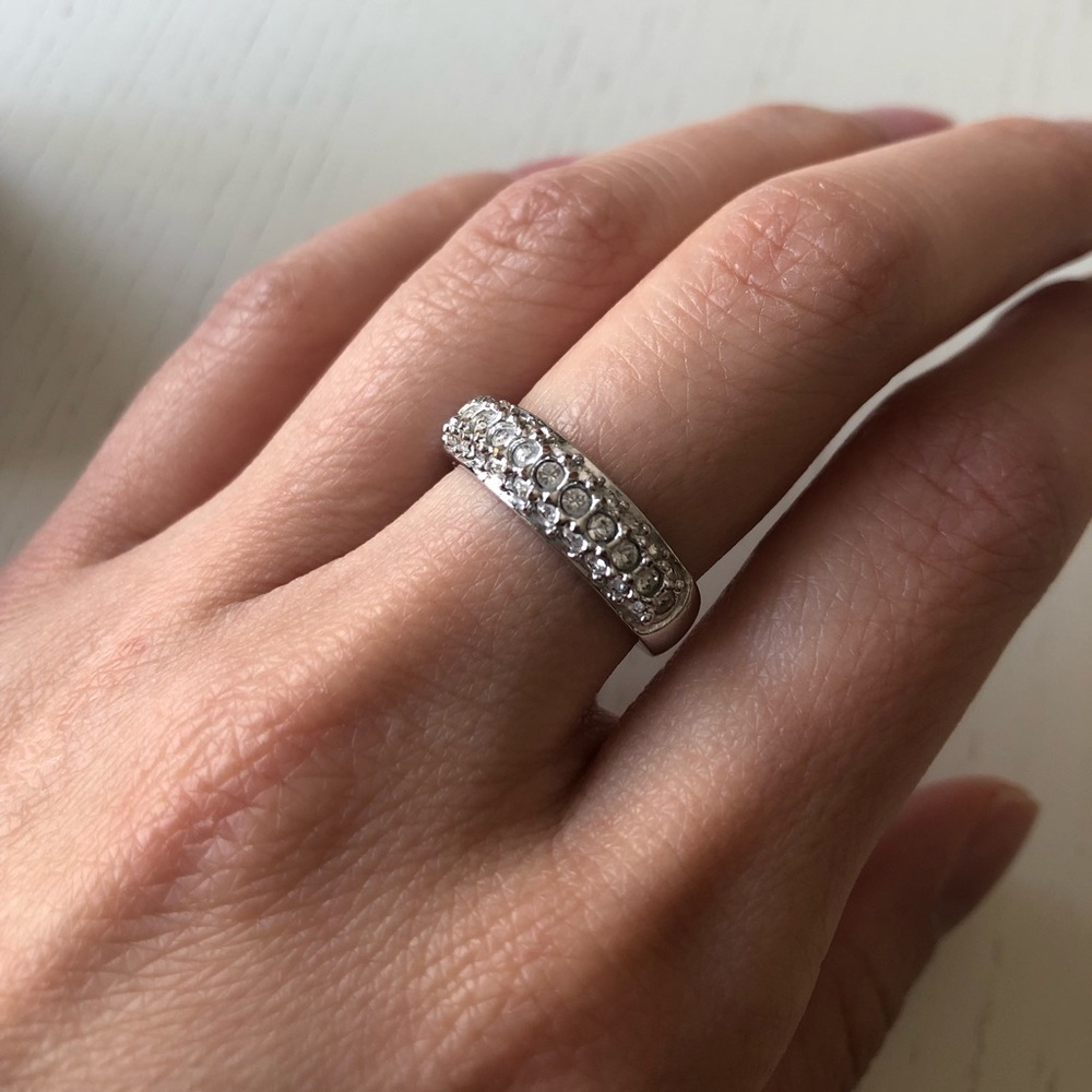 Swarovski silver ring